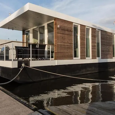 In Luebeck-travemuende Botel